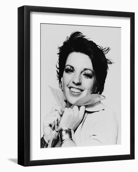 Liza Minnelli-null-Framed Photographic Print