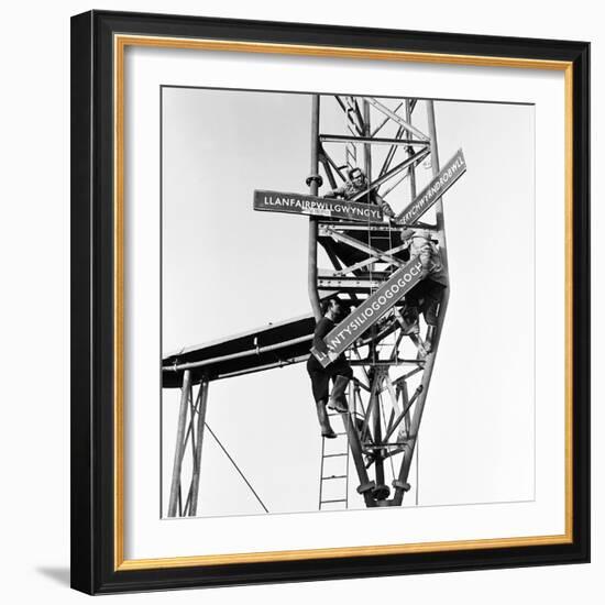 Llanfairpwllgwyngyllgogerychwyrndrobwllllantysiliogogogoch 1964-Ron Harding-Framed Photographic Print