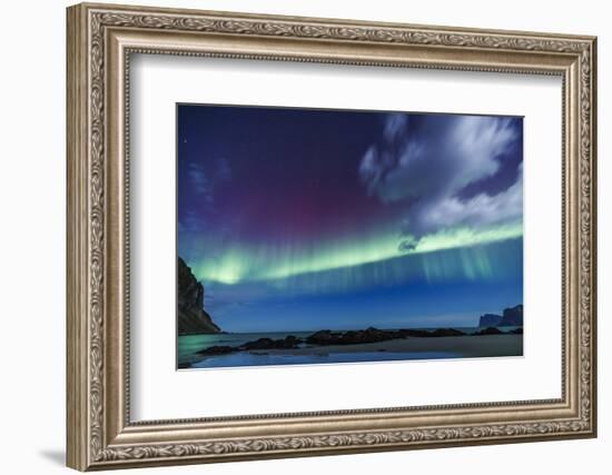 Lofoten Northern Lights-Belinda Shi-Framed Photographic Print