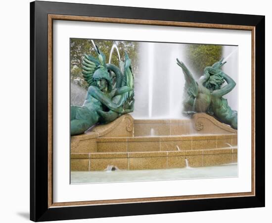 Logan Square Fountain, Parkway Museum District, Philadelphia, Pennsylvania-Richard Cummins-Framed Photographic Print