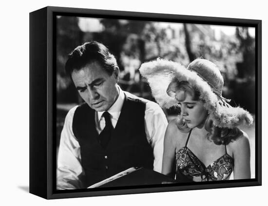 LOLITA, 1962 directed by STANLEY KUBRICK James Mason / Sue Lyon (b/w photo)-null-Framed Stretched Canvas