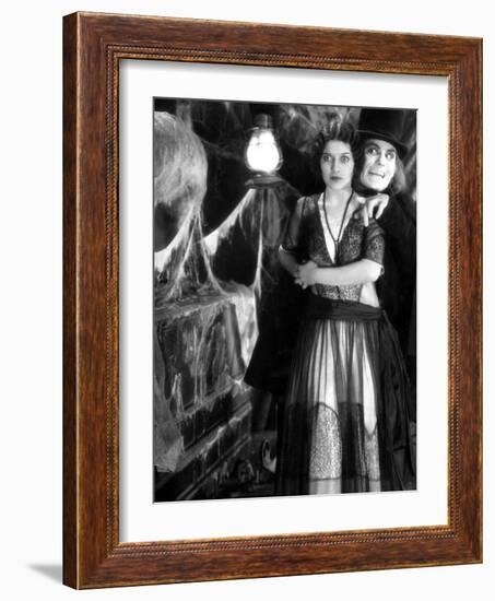 London After Midnight, Marceline Day, Lon Chaney Sr., 1927-null-Framed Photo