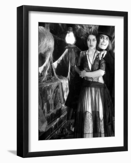 London After Midnight, Marceline Day, Lon Chaney Sr., 1927-null-Framed Photo