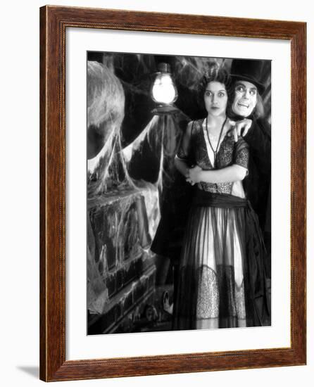 London After Midnight, Marceline Day, Lon Chaney Sr., 1927-null-Framed Photo