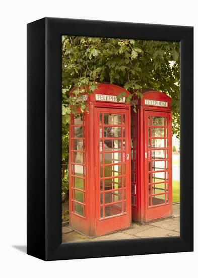 London Calling I-Karyn Millet-Framed Premier Image Canvas