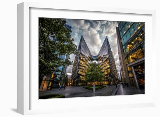 London Go II-Giuseppe Torre-Framed Photographic Print