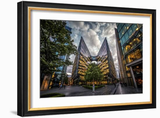 London Go II-Giuseppe Torre-Framed Photographic Print