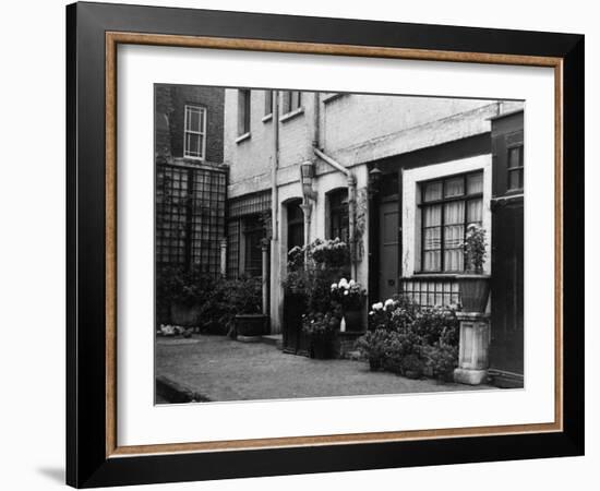 London Mews Houses-null-Framed Photographic Print