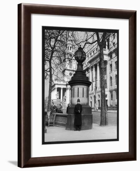 London Police Box-null-Framed Photographic Print
