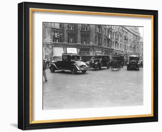 London Traffic 1930S-null-Framed Photographic Print