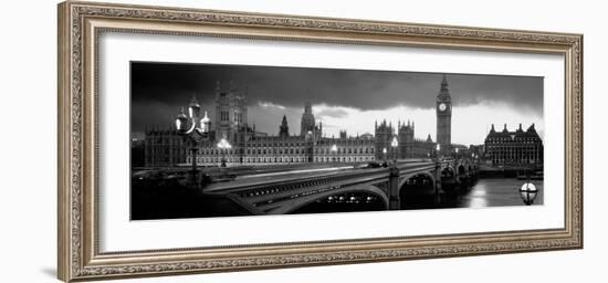 London-Jerry Driendl-Framed Photographic Print