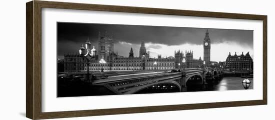London-Jerry Driendl-Framed Photographic Print