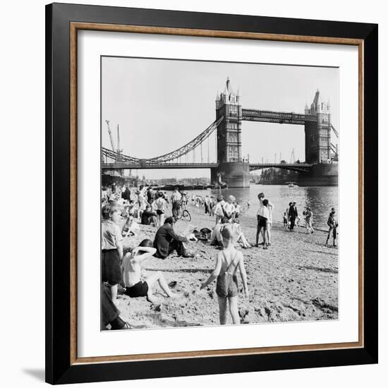 Londoners Relax on Tower Beach, 1952-Henry Grant-Framed Giclee Print