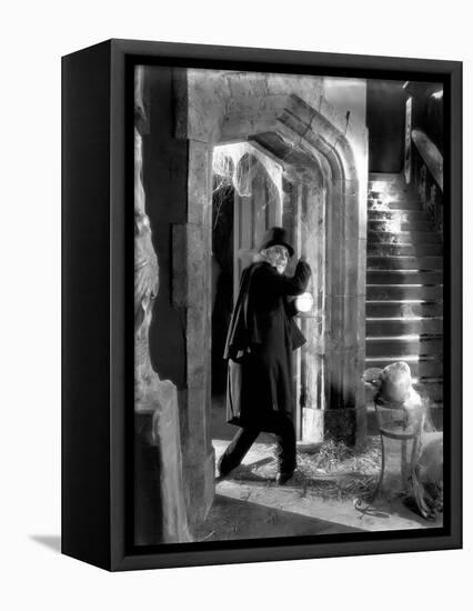 Londres apres minuit LONDON AFTER MIDNIGHT by TodBrowning with Lon Chaney, 1927 (b/w photo)-null-Framed Stretched Canvas