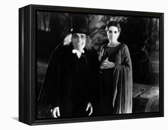 Londres apres minuit LONDON AFTER MIDNIGHT by TodBrowning with Lon Chaney and Marceline Day, 1927 (-null-Framed Stretched Canvas