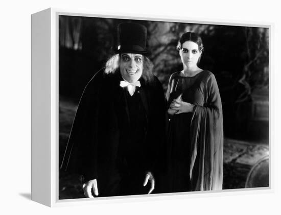 Londres apres minuit LONDON AFTER MIDNIGHT by TodBrowning with Lon Chaney and Marceline Day, 1927 (-null-Framed Stretched Canvas