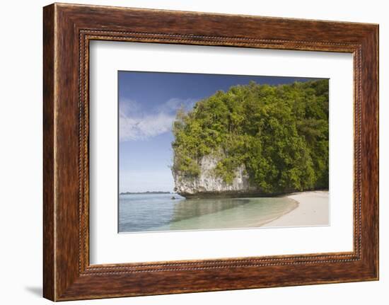 Long Beach at Rock Islands-Reinhard Dirscherl-Framed Photographic Print