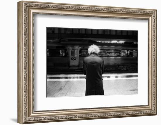 Long Distance Run-Paulo Abrantes-Framed Photographic Print