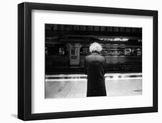 Long Distance Run-Paulo Abrantes-Framed Photographic Print