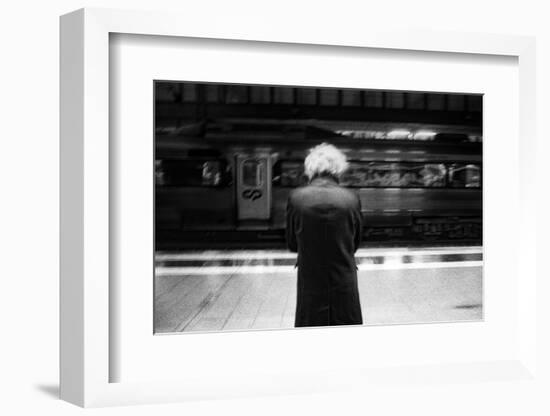 Long Distance Run-Paulo Abrantes-Framed Photographic Print