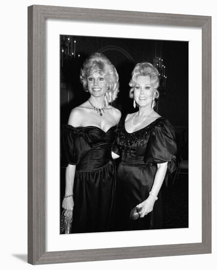 Loni Anderson and Zsa Zsa Gabor-null-Framed Premium Photographic Print