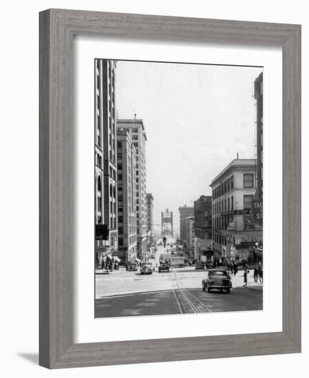 Looking East on 11th in Tacoma, WA Photograph - Tacoma, WA-Lantern Press-Framed Art Print