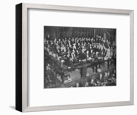 'Lord Kitchener making a recruiting appeal at the Guildhall', 1915-Unknown-Framed Photographic Print