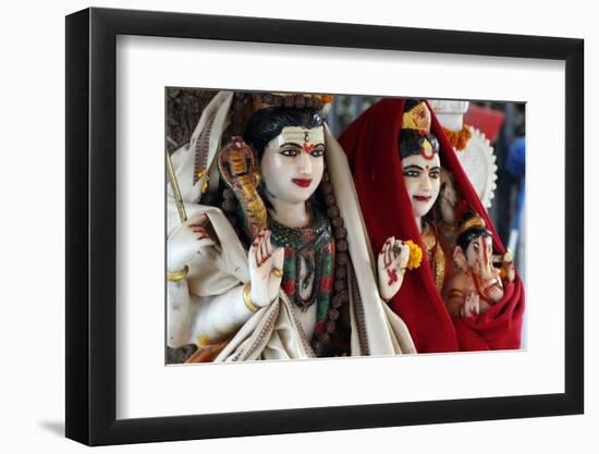 Lord Shiva and his wife Parvati, statues of Hindu gods, Kathmandu, Nepal, Asia-Godong-Framed Photographic Print