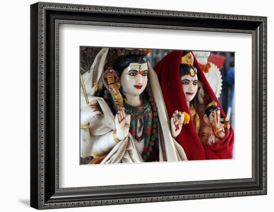 Lord Shiva and his wife Parvati, statues of Hindu gods, Kathmandu, Nepal, Asia-Godong-Framed Photographic Print