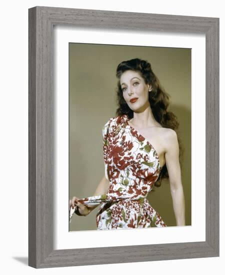 Loretta Young (photo)-null-Framed Photo