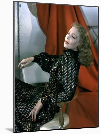 Loretta Young (photo)-null-Mounted Photo