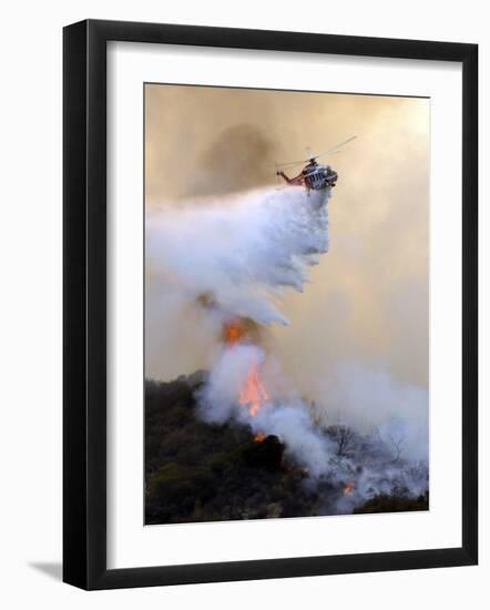 Los Angeles City Fire Helicopter Drops Water on a Hot Spot in the Angeles National Forest-null-Framed Photographic Print