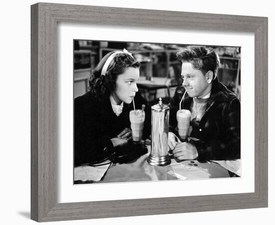 Love Finds Andy Hardy, Judy Garland, Mickey Rooney, 1938-null-Framed Photo