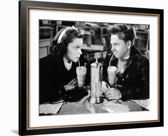 Love Finds Andy Hardy, Judy Garland, Mickey Rooney, 1938-null-Framed Photo