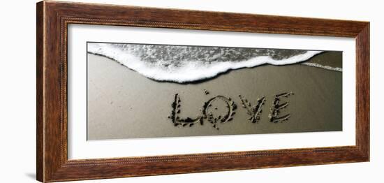 Love-Alan Hausenflock-Framed Photographic Print