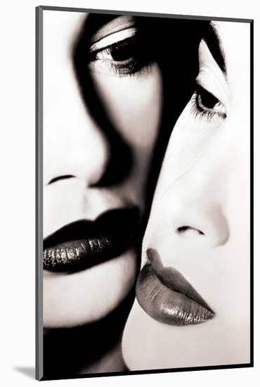 Lovers I-null-Mounted Premium Giclee Print