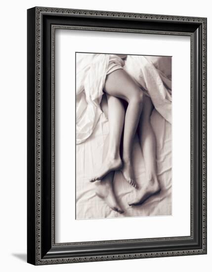 Lovers III-null-Framed Premium Giclee Print