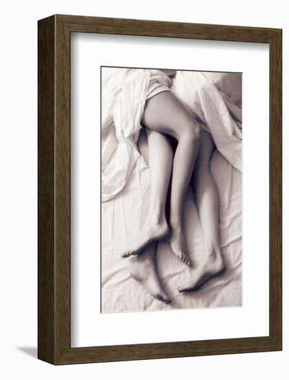 Lovers III-null-Framed Premium Giclee Print