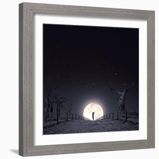 Luna-Luis Beltran-Framed Photographic Print