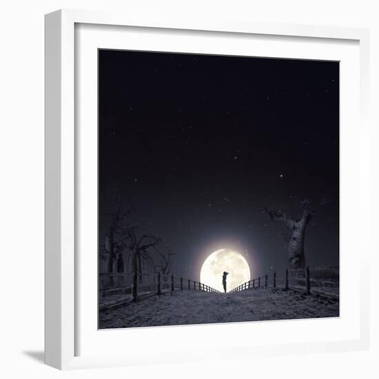 Luna-Luis Beltran-Framed Photographic Print