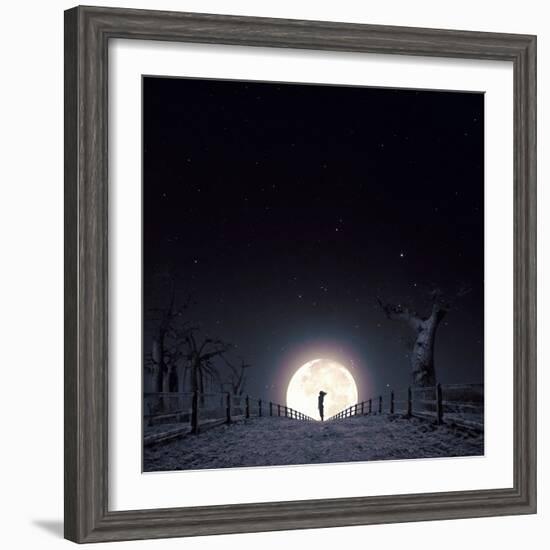 Luna-Luis Beltran-Framed Photographic Print