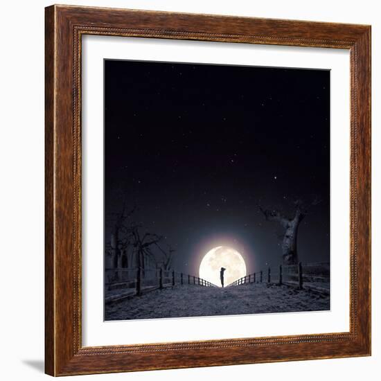 Luna-Luis Beltran-Framed Photographic Print