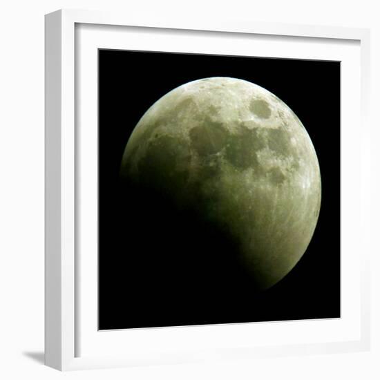 Lunar Eclipse-Harry Cabluck-Framed Photographic Print