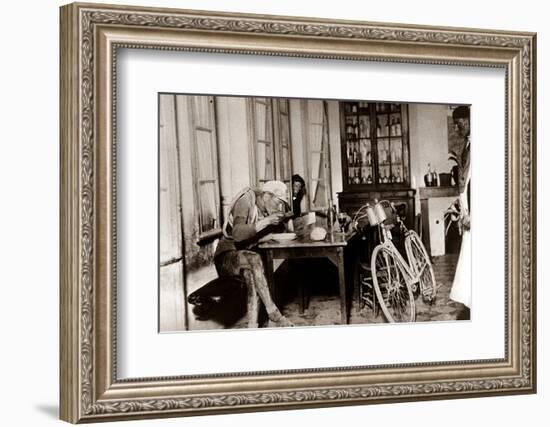 Lunch Time-Presse ’E Sports-Framed Photographic Print