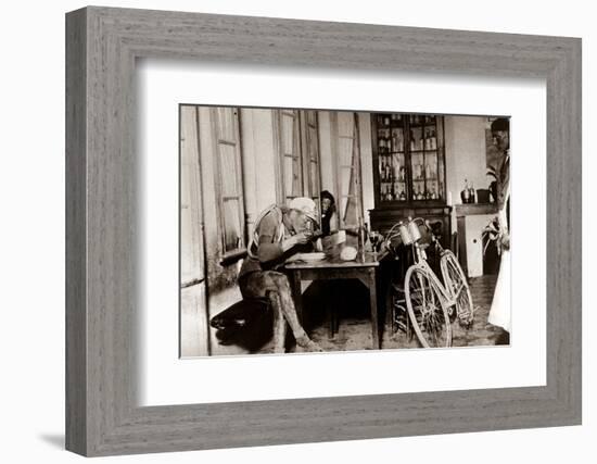 Lunch Time-Presse ’E Sports-Framed Photographic Print