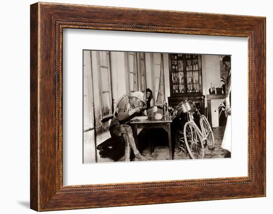 Lunch Time-Presse ’E Sports-Framed Photographic Print