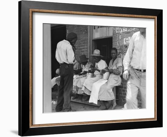 Lunchtime for Georgia peach pickers, 1936-Dorothea Lange-Framed Photographic Print