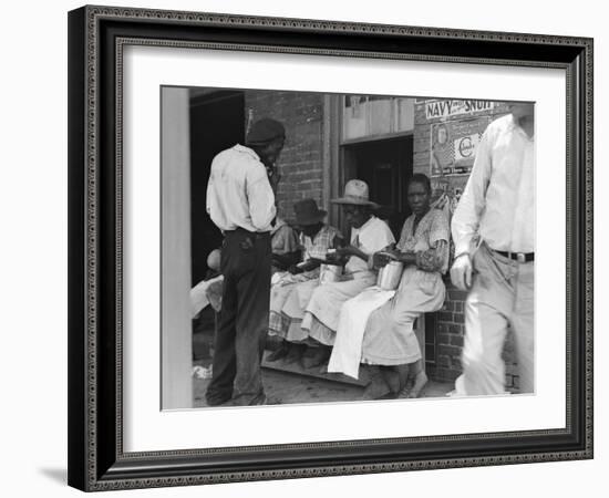 Lunchtime for Georgia peach pickers, 1936-Dorothea Lange-Framed Photographic Print