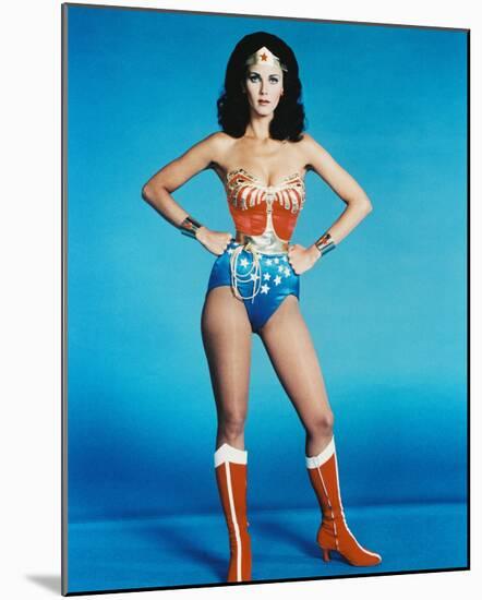 Lynda Carter-null-Mounted Photo