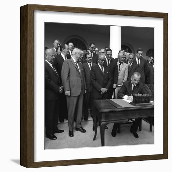 Lyndon Johnson Signing of Bill Establishing Dept. of Housing and Urban Development, 1965-null-Framed Photo